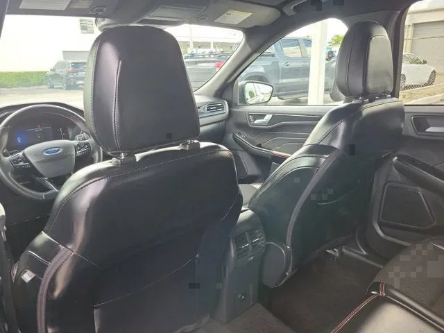 2025 Ford Escape ST-Line photo 12