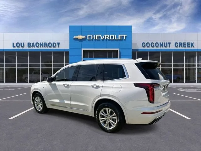 2024 Cadillac XT6 Luxury photo 6