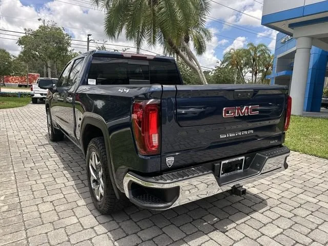 2022 GMC Sierra 1500 SLT photo 34