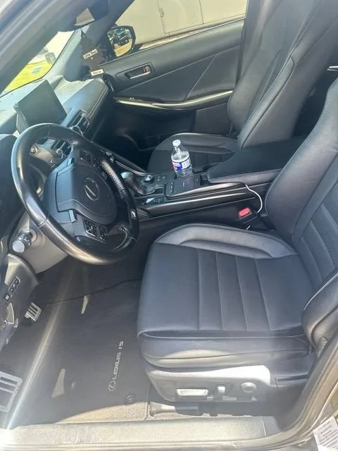 2021 Lexus IS IS 350 F SPORT photo 3