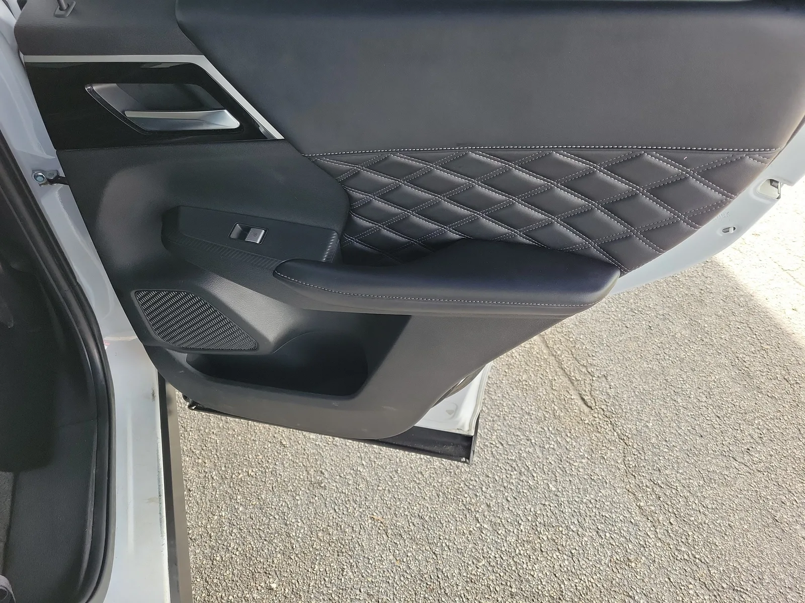 2022 Mitsubishi Outlander SEL photo 9