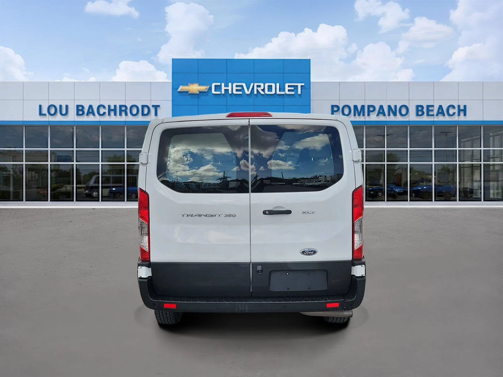 2022 Ford Transit Passenger Wagon XL photo 4
