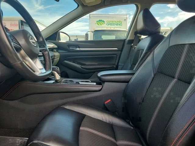 2024 Nissan Altima 2.5 SR photo 21