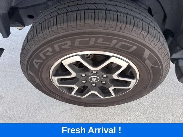 2022 Ford Bronco Base photo 23