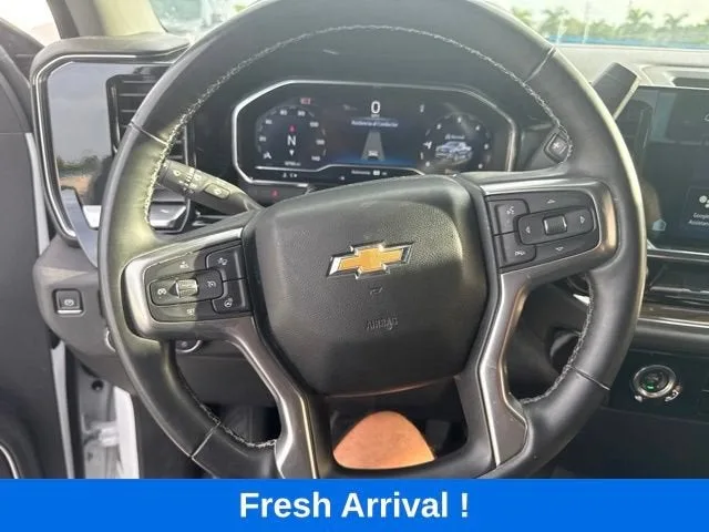 2024 Chevrolet Silverado 1500 LT photo 5