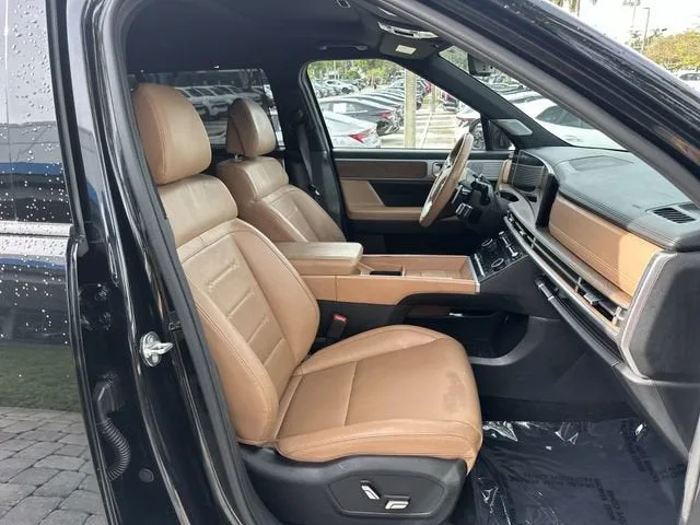 2024 Hyundai Santa Fe Limited photo 29