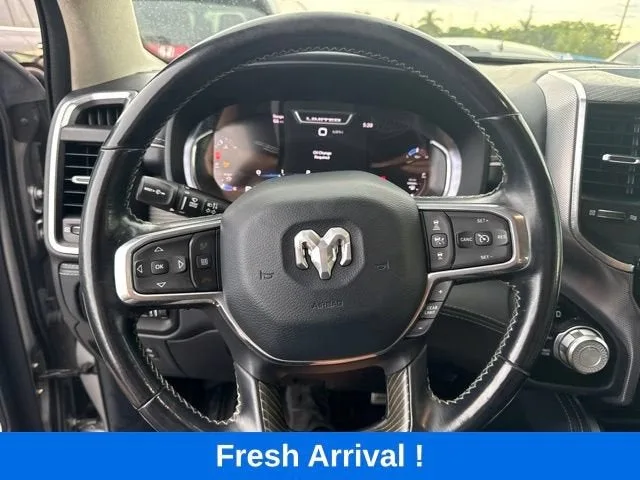 2023 RAM 1500 Limited photo 5