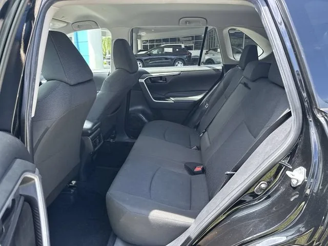 2024 Toyota RAV4 LE photo 27