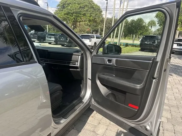 2025 Hyundai Santa Fe SEL photo 23