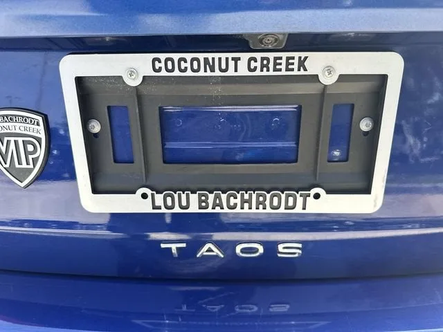 2024 Volkswagen Taos SE photo 13