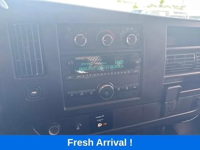 2019 GMC Savana Cargo 2500 VAN 2500 RWD 135" photo 5