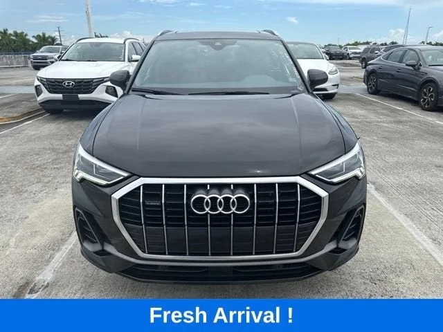 2025 Audi Q3 S line Premium photo 19