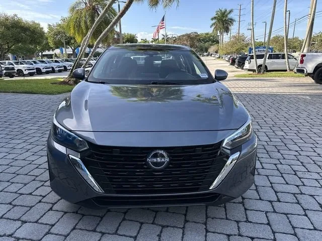 2025 Nissan Sentra SV photo 18