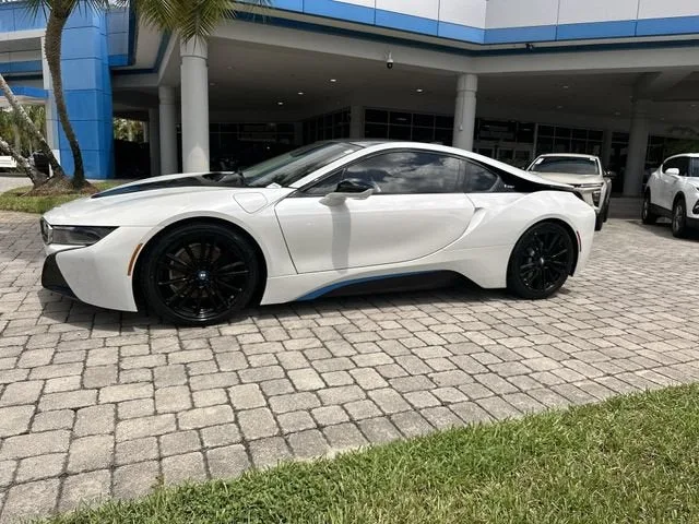 2019 BMW i8 2DR CPE photo 31