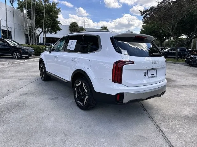 2023 Kia Telluride S photo 34