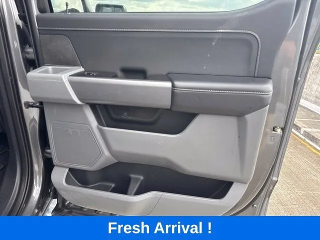 2025 Ford F-150 XLT photo 12