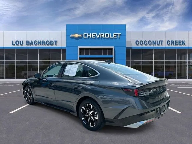2025 Hyundai Sonata SEL photo 6