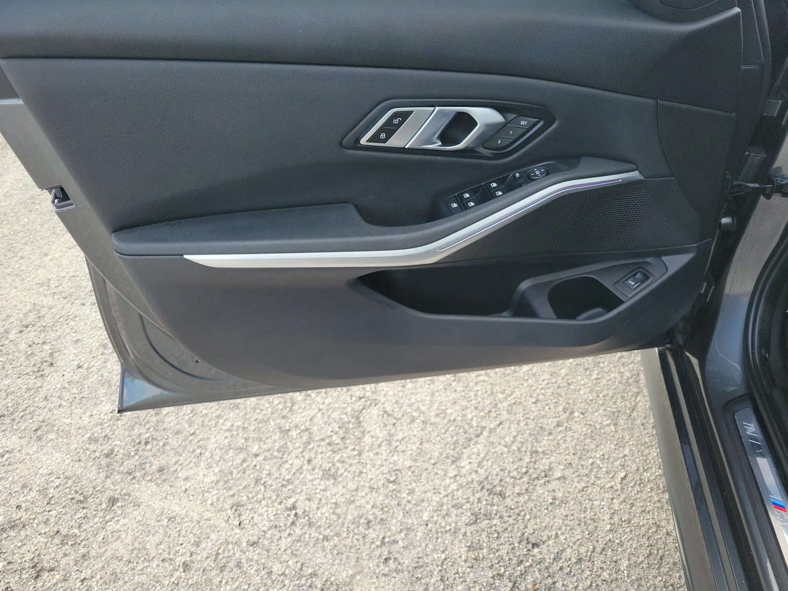 2020 BMW 3 Series 330i photo 21