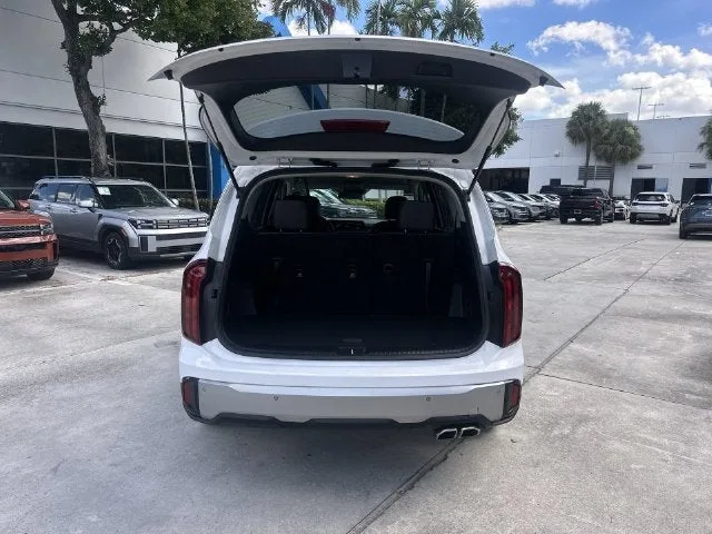 2023 Kia Telluride S photo 28