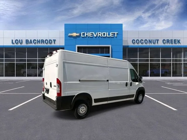 2024 RAM ProMaster Cargo Van Tradesman photo 8