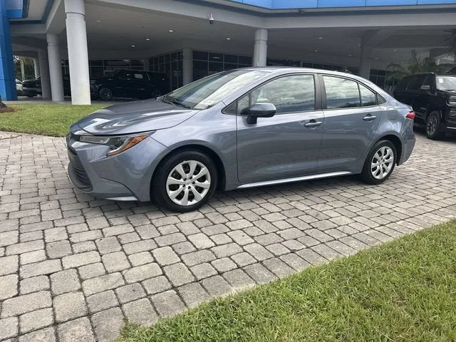 2024 Toyota Corolla LE photo 21