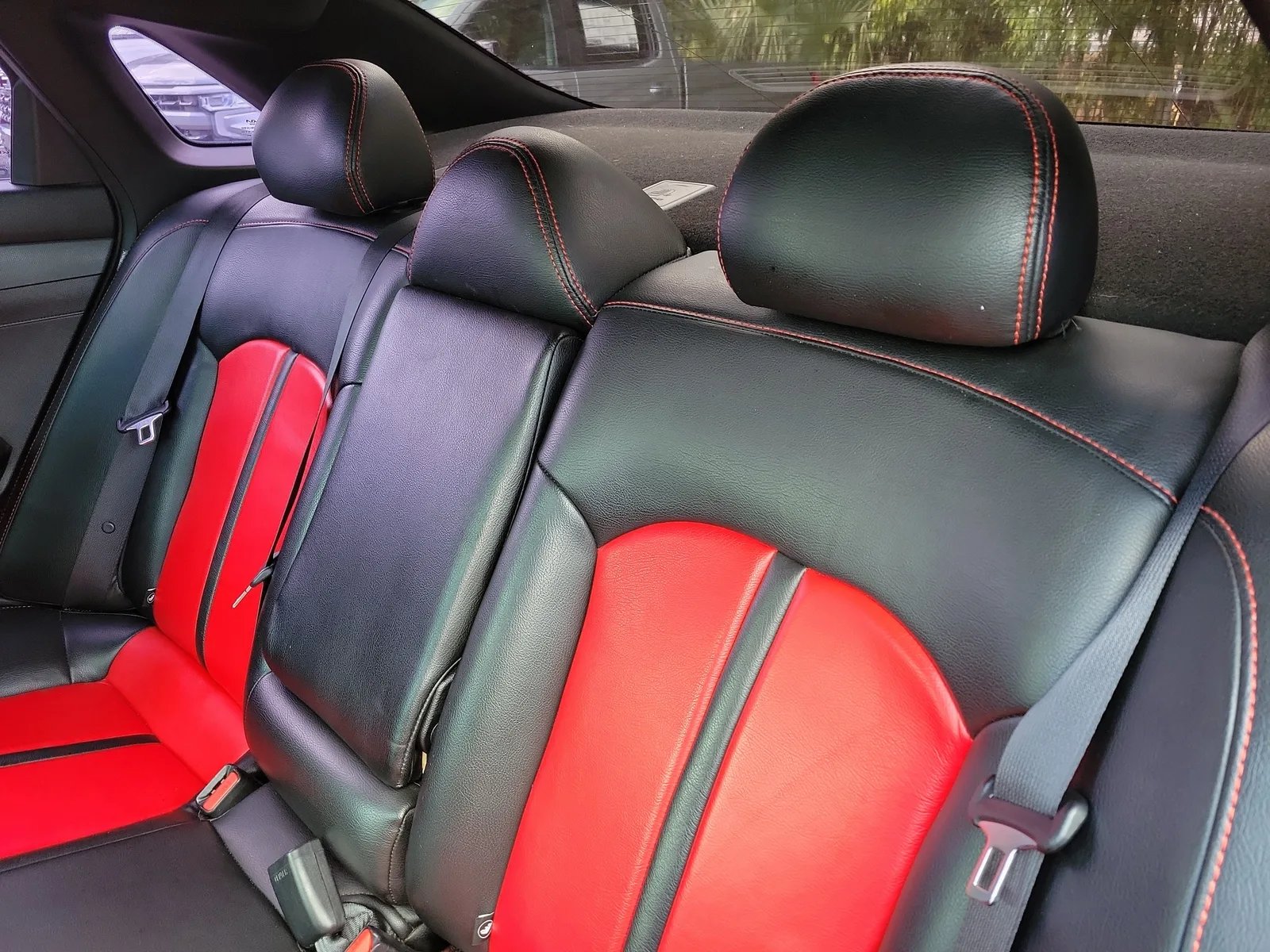 2022 Kia K5 GT-Line photo 12
