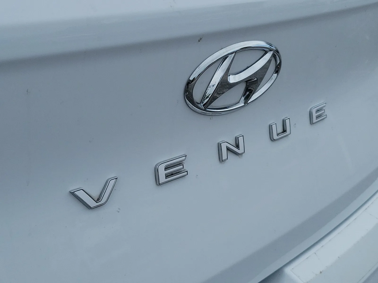 2021 Hyundai Venue SEL photo 10