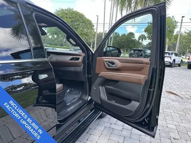 2024 Chevrolet Suburban High Country photo 23