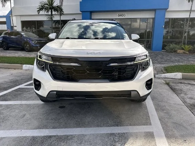 2024 Kia Seltos X-Line photo 19