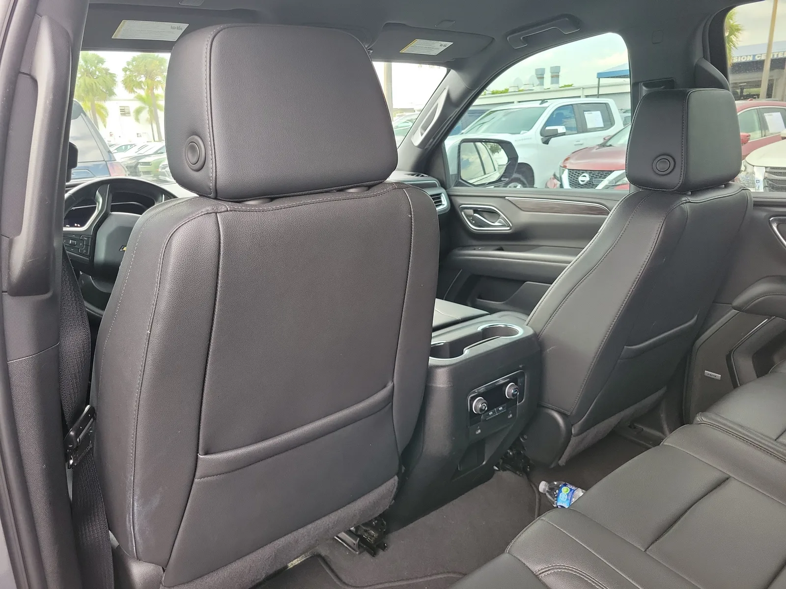 2024 Chevrolet Suburban LT photo 10