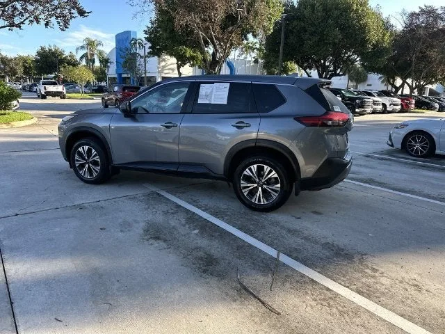 2023 Nissan Rogue SV photo 33
