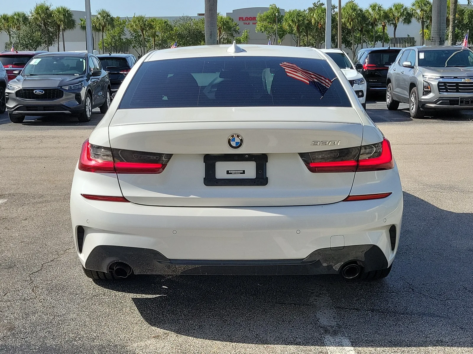 2022 BMW 3 Series 330i photo 4