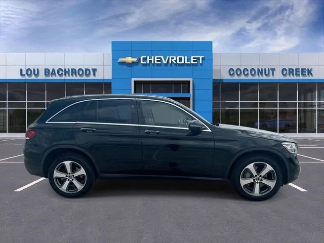 2022 Mercedes-Benz GLC GLC 300 photo 9