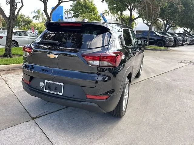 2024 Chevrolet Trailblazer LS photo 34