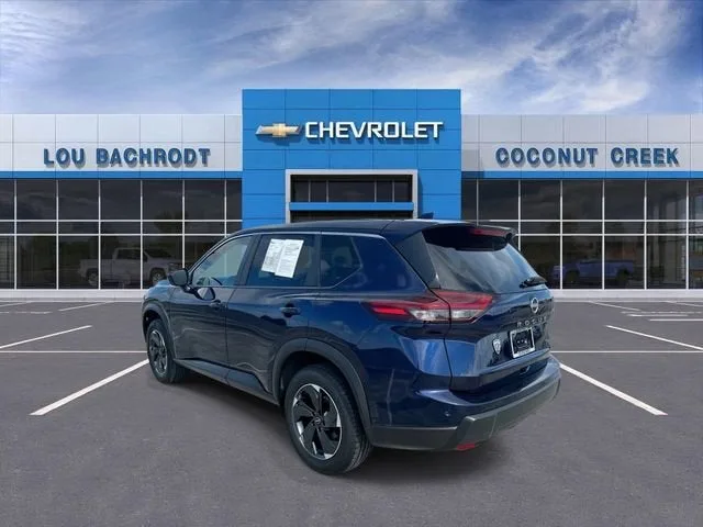 2024 Nissan Rogue SV photo 6