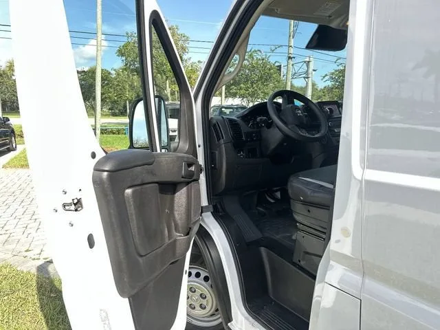 2024 RAM ProMaster Cargo Van Tradesman photo 22