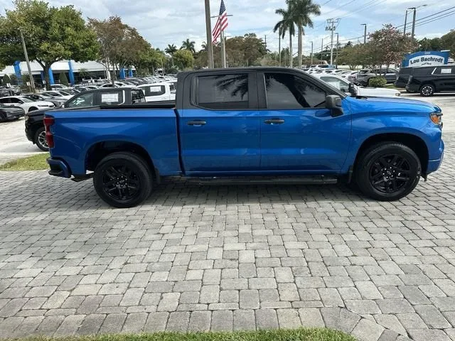 2022 Chevrolet Silverado 1500 Custom photo 14