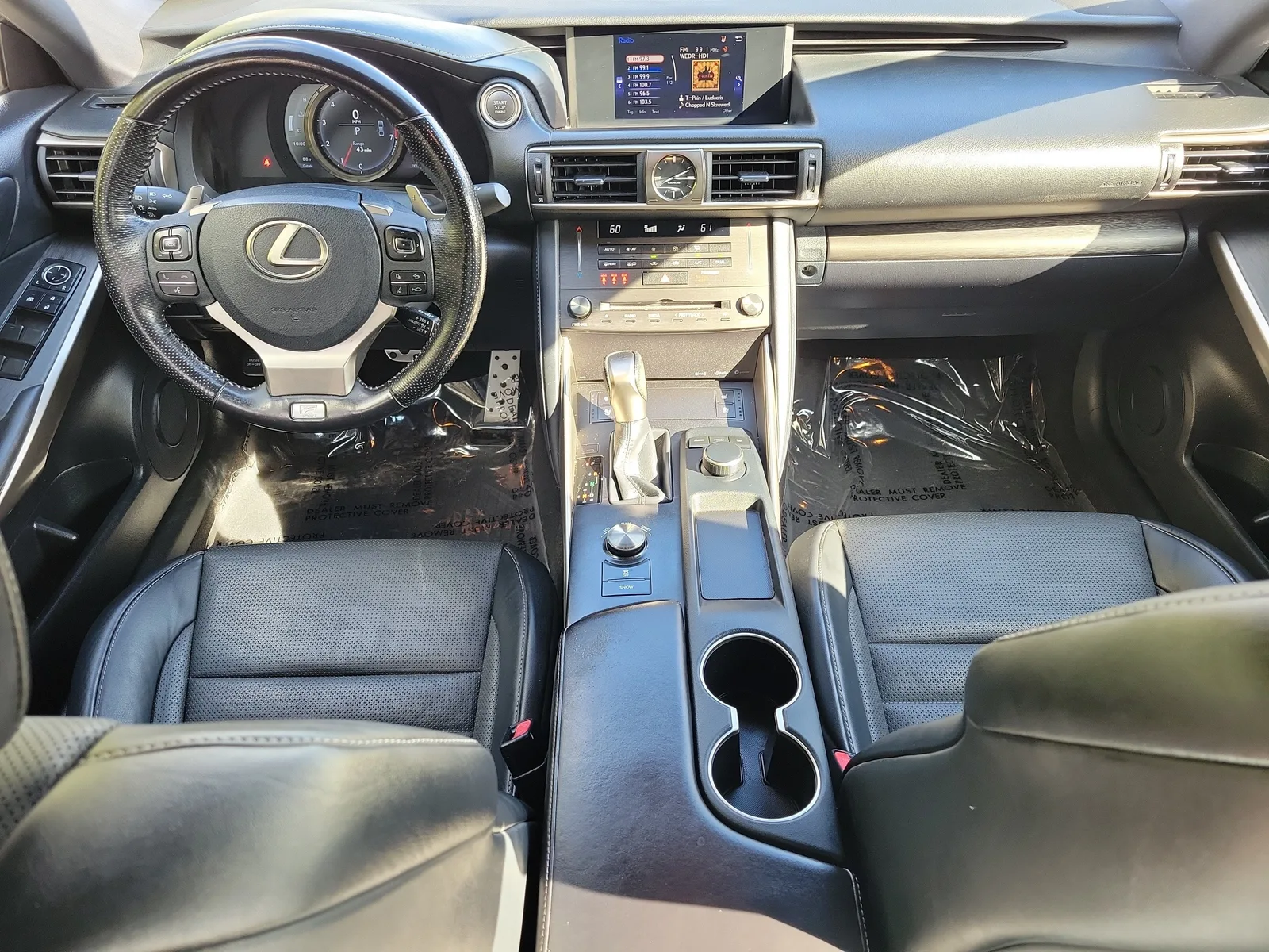 2020 Lexus IS IS 300 F SPORT photo 18