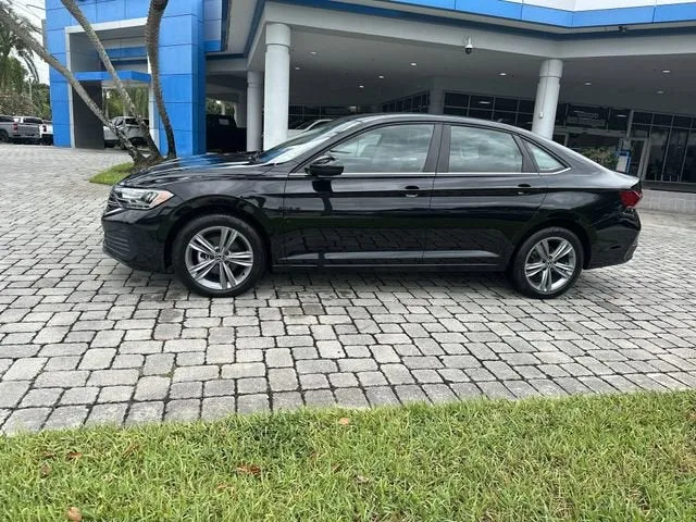 2024 Volkswagen Jetta SE photo 31