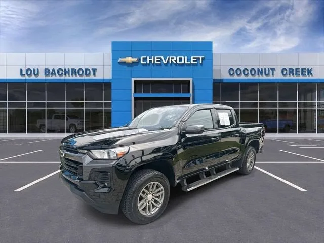 2024 Chevrolet Colorado LT photo 4