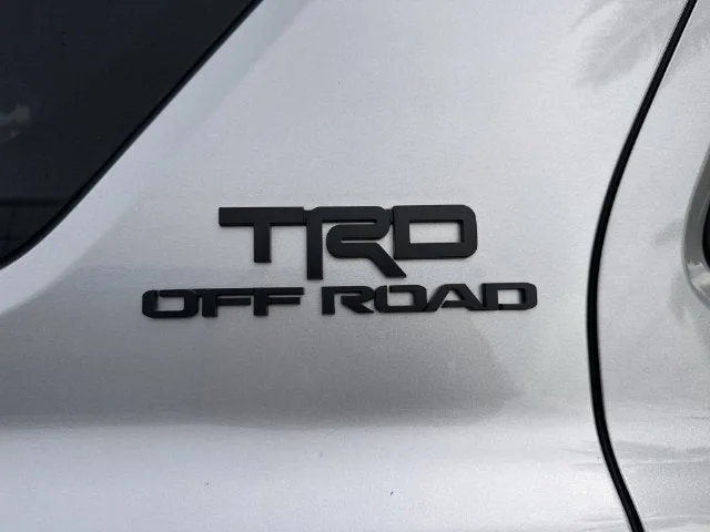 2025 Toyota 4Runner SR5 photo 39