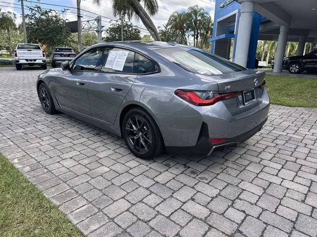 2023 BMW i4 eDrive35 photo 32