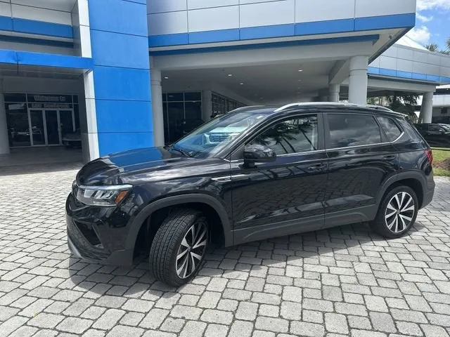 2024 Volkswagen Taos SE photo 39
