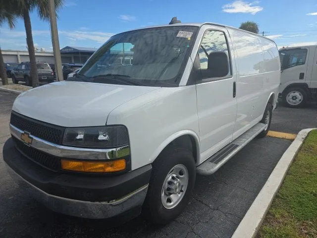 2025 Chevrolet Express Cargo