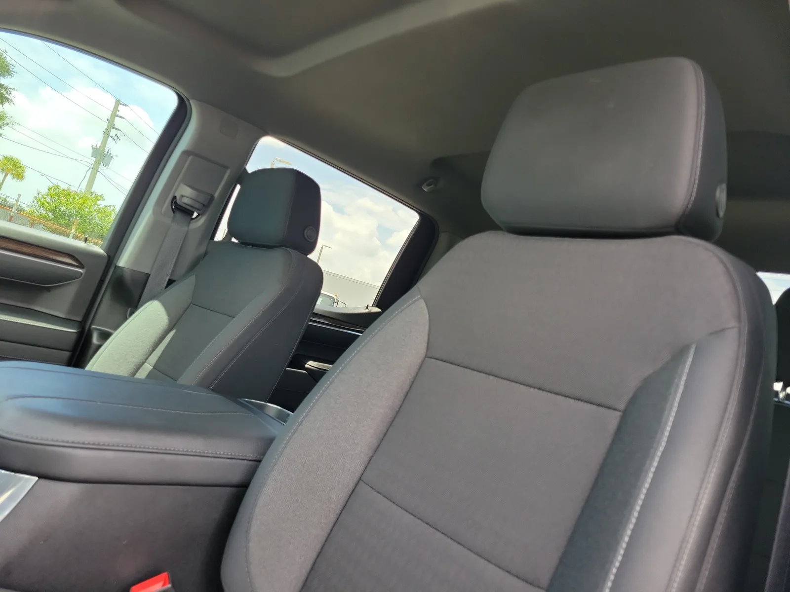 2024 Chevrolet Silverado 1500 LT photo 22