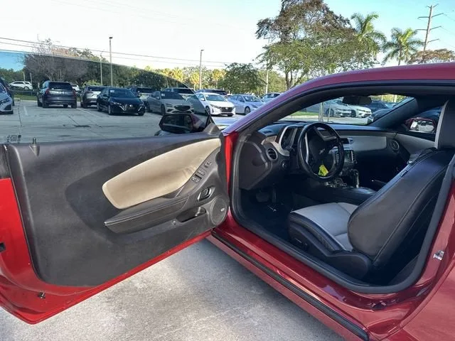 2015 Chevrolet Camaro LT photo 22