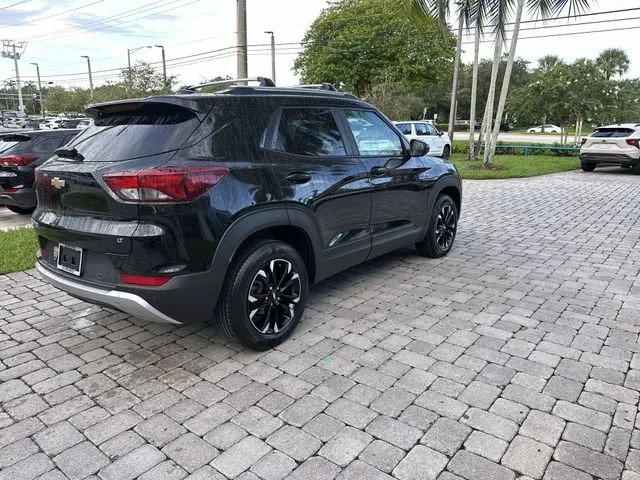 2021 Chevrolet Trailblazer LT photo 38
