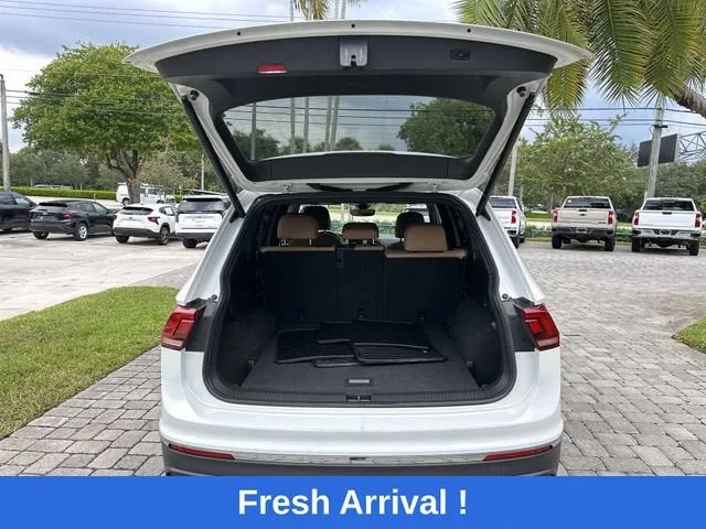 2022 Volkswagen Tiguan SE photo 15