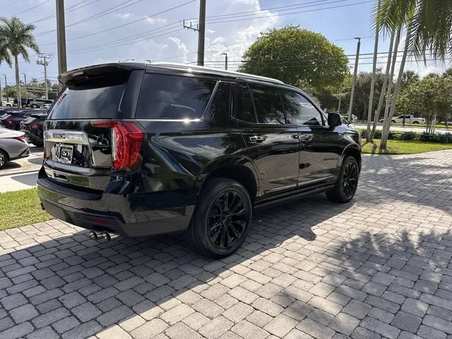 2021 GMC Yukon Denali photo 37