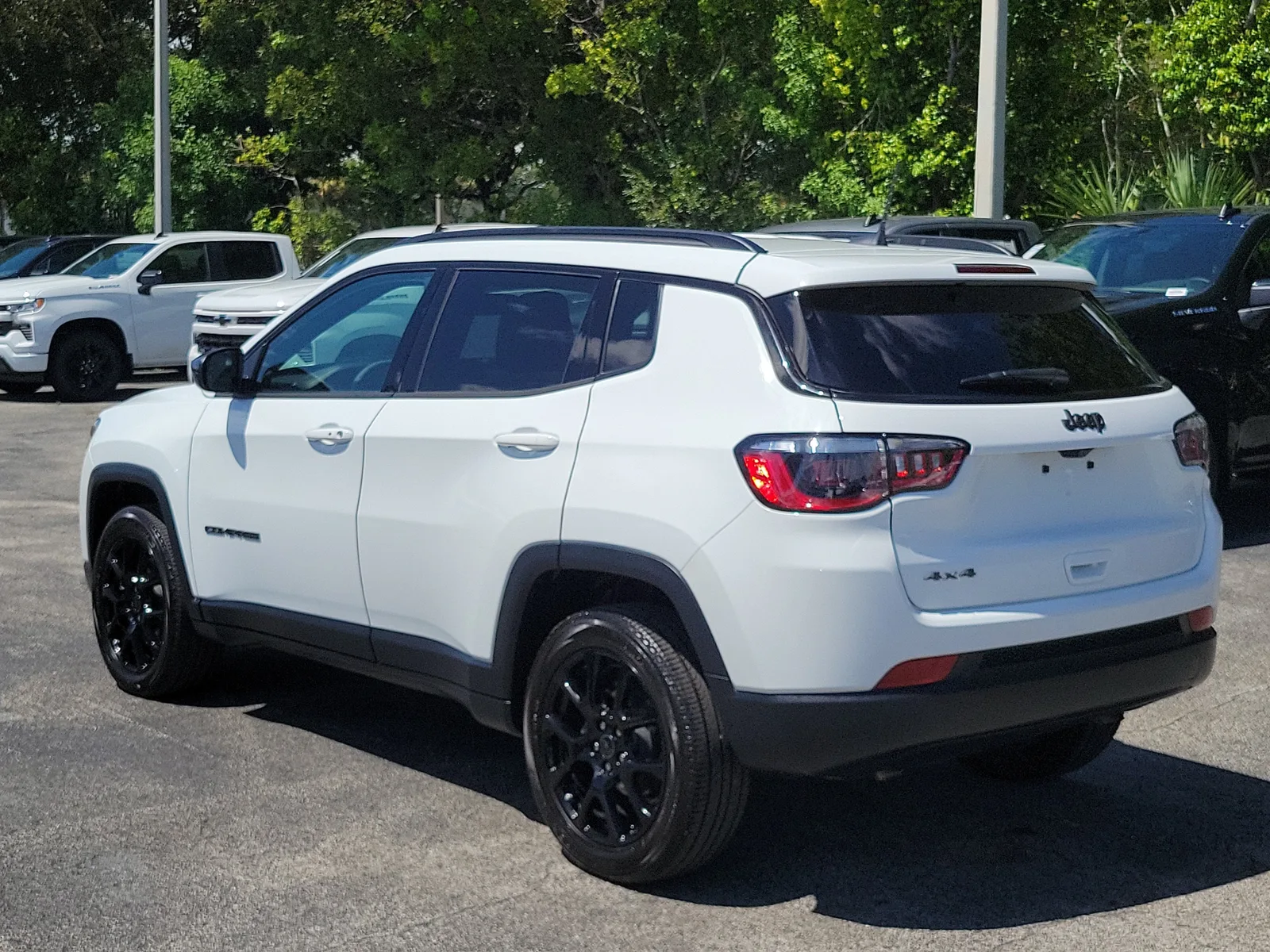 2025 Jeep Compass Latitude photo 5